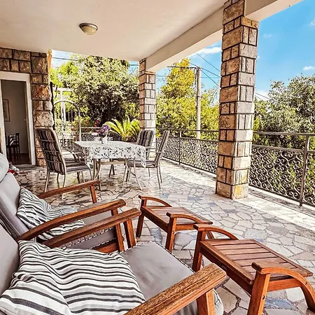 Kisic 3 Mit Herrlichem Meerblick By Interhome Apartment Ičići